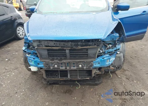 2017 Ford Escape Se z USA, uszkodzony, nr VIN 1FMCU9GD1HUD70937